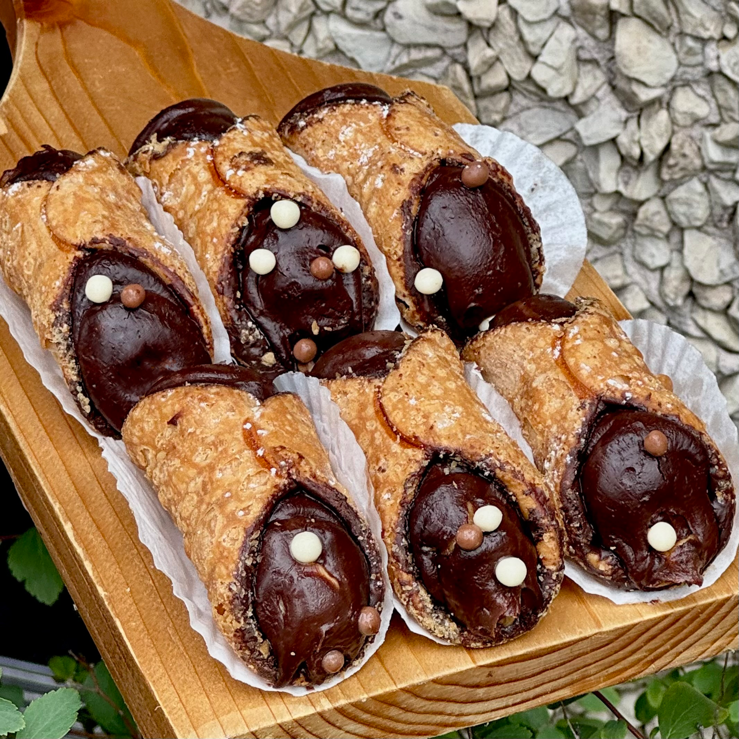 Double Bacio Cannoli