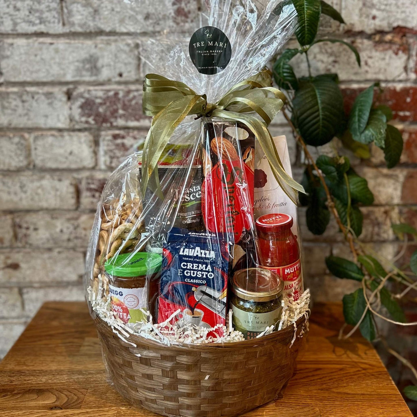 Christmas Gift Basket (Small)