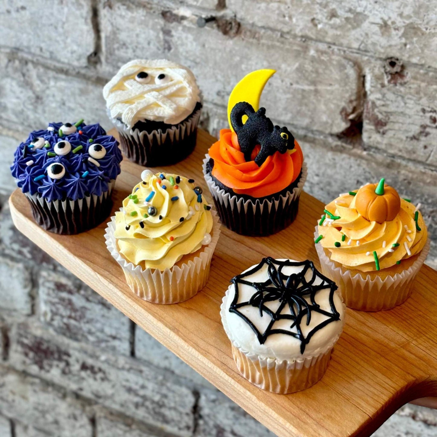 Trick or Treat Cupcakes