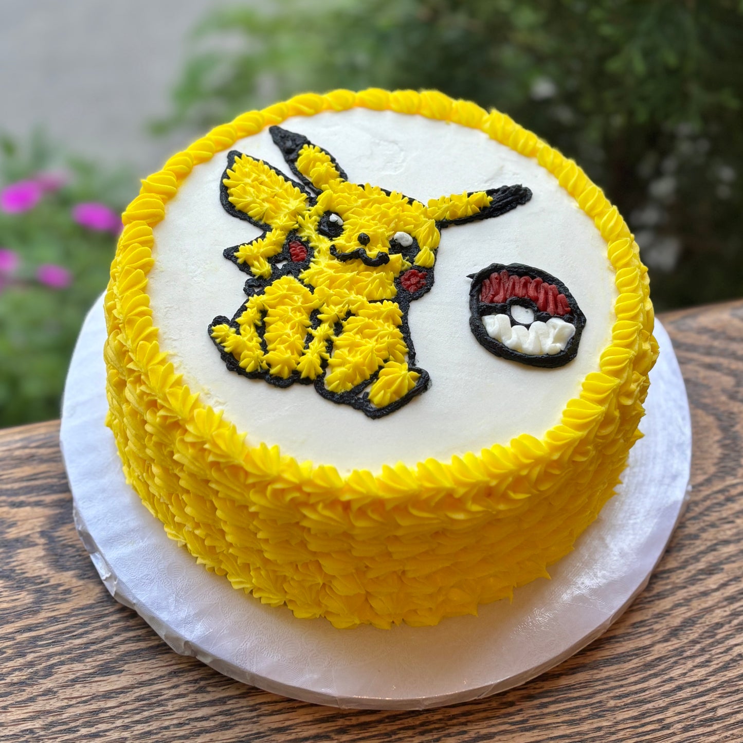 Pikachu Pokémon Cake