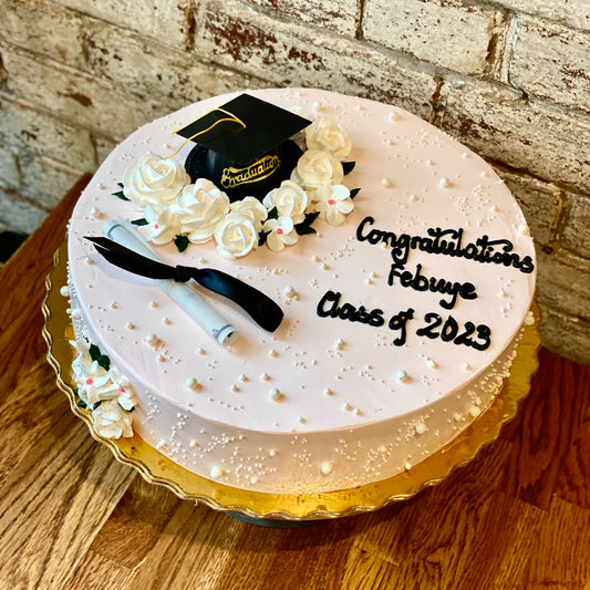 Graduation themed cake with pearls