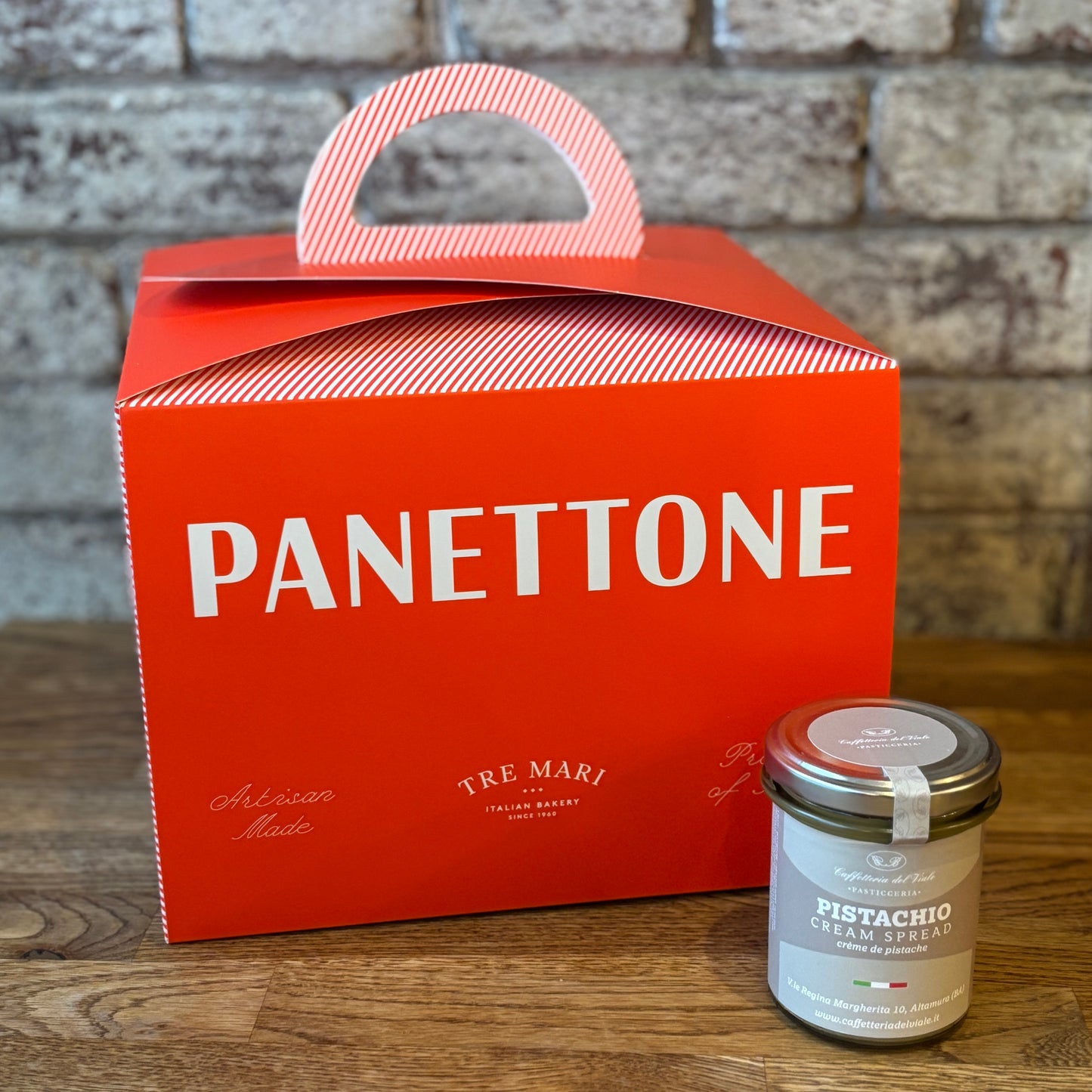 Tre Mari Panettone with Specialty Cream