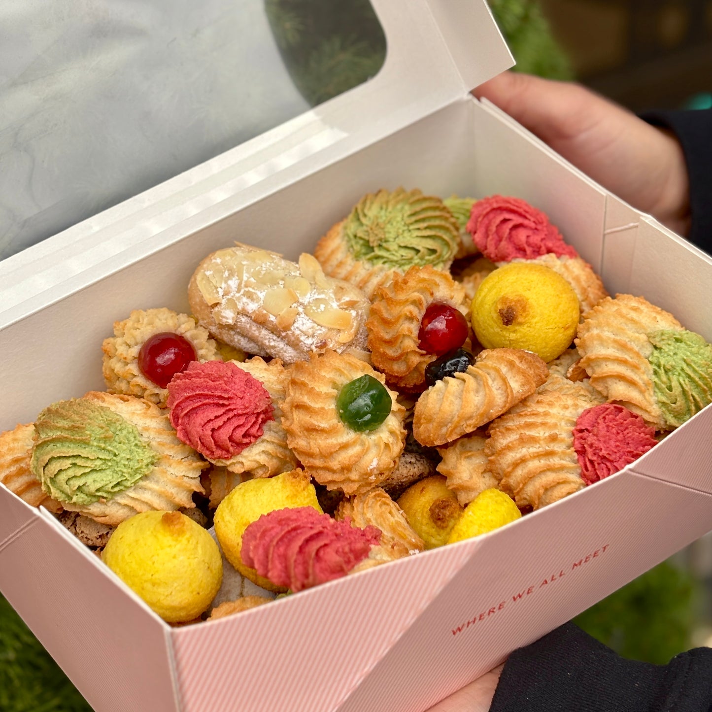 Amaretti Cookie Box