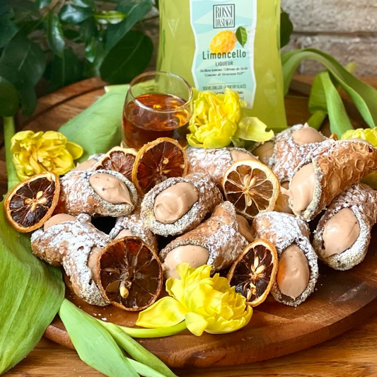 Limoncello Amaretto Cannoli