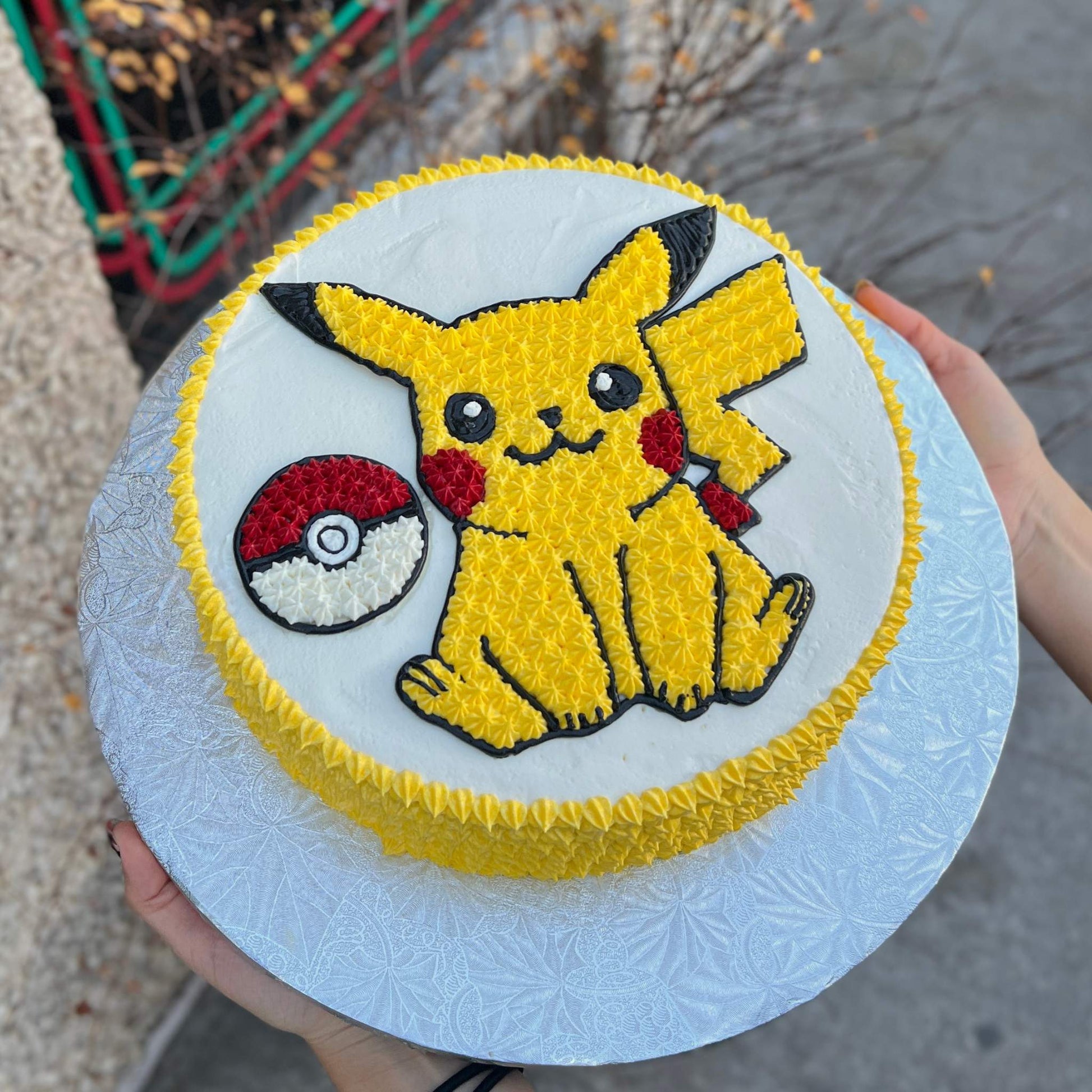 Pikachu Pokémon Cake