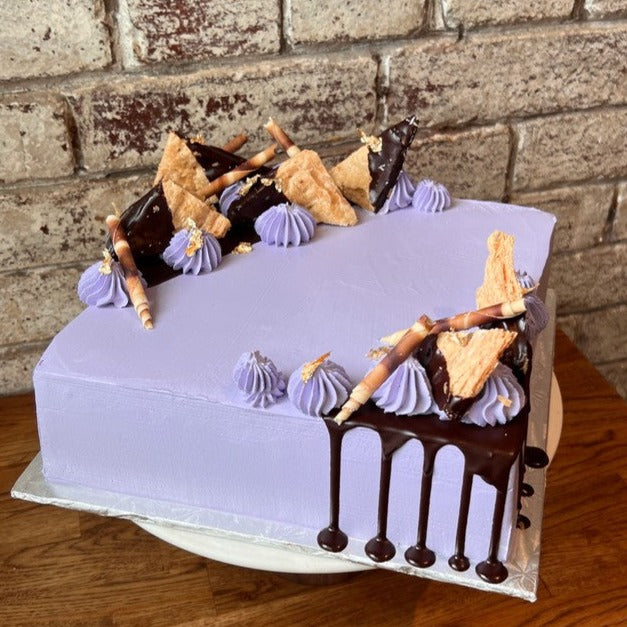Square diplomatico cake white purple