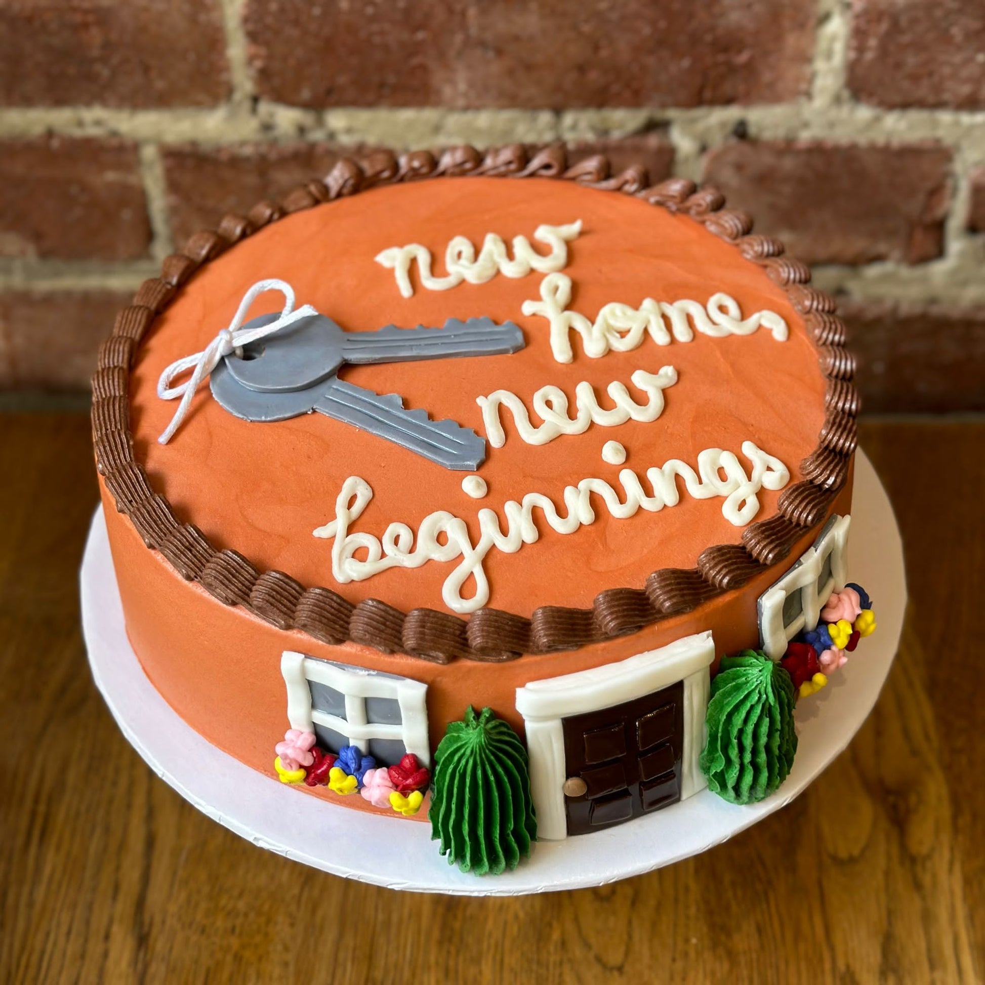 Cake with keys and door