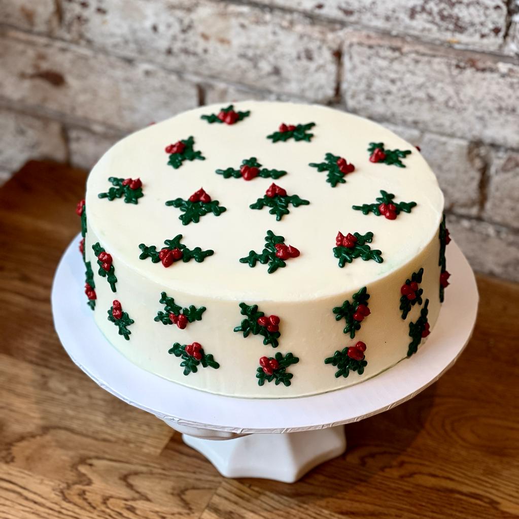 Holly Wrapping Paper Cake
