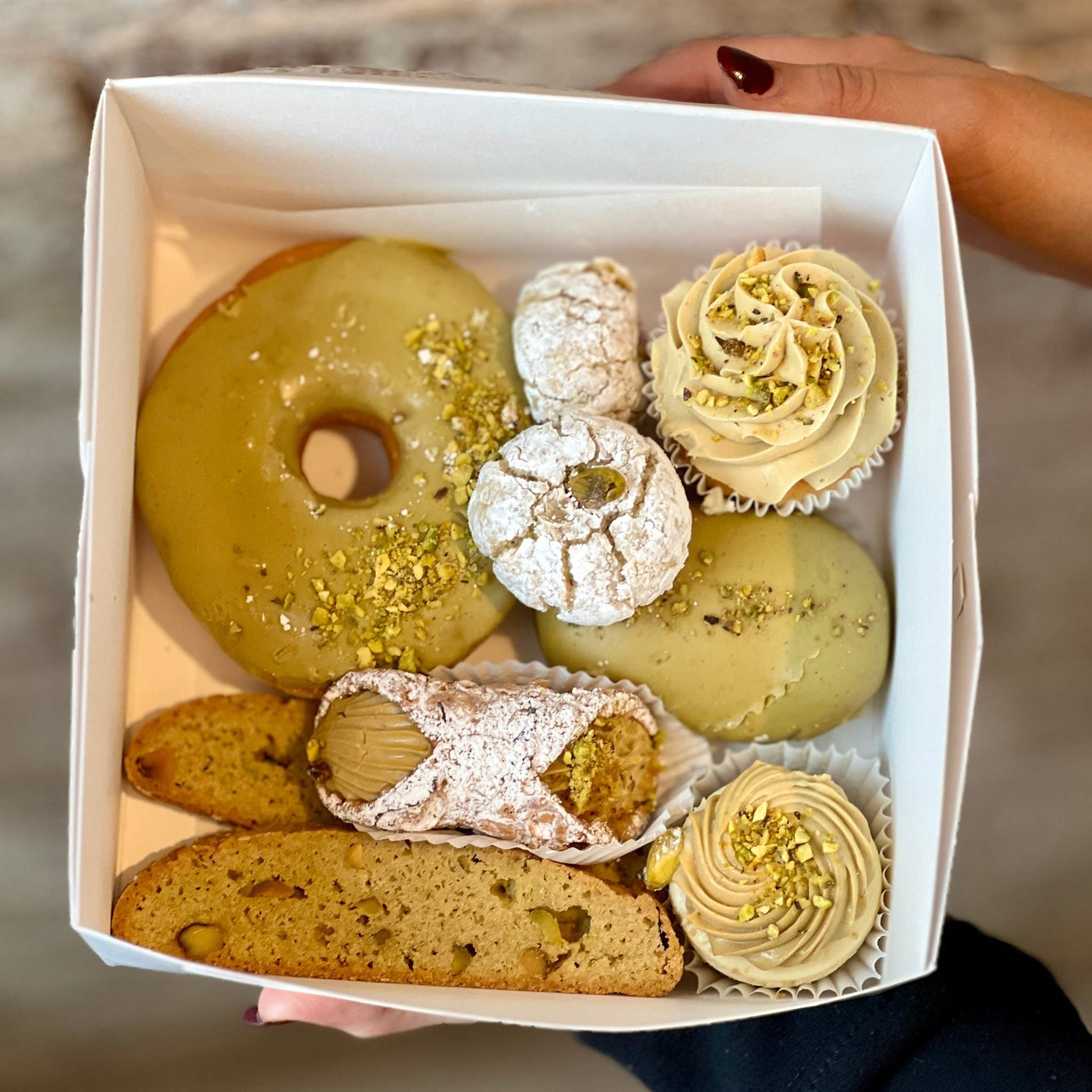 Pistachio Day Gift Box