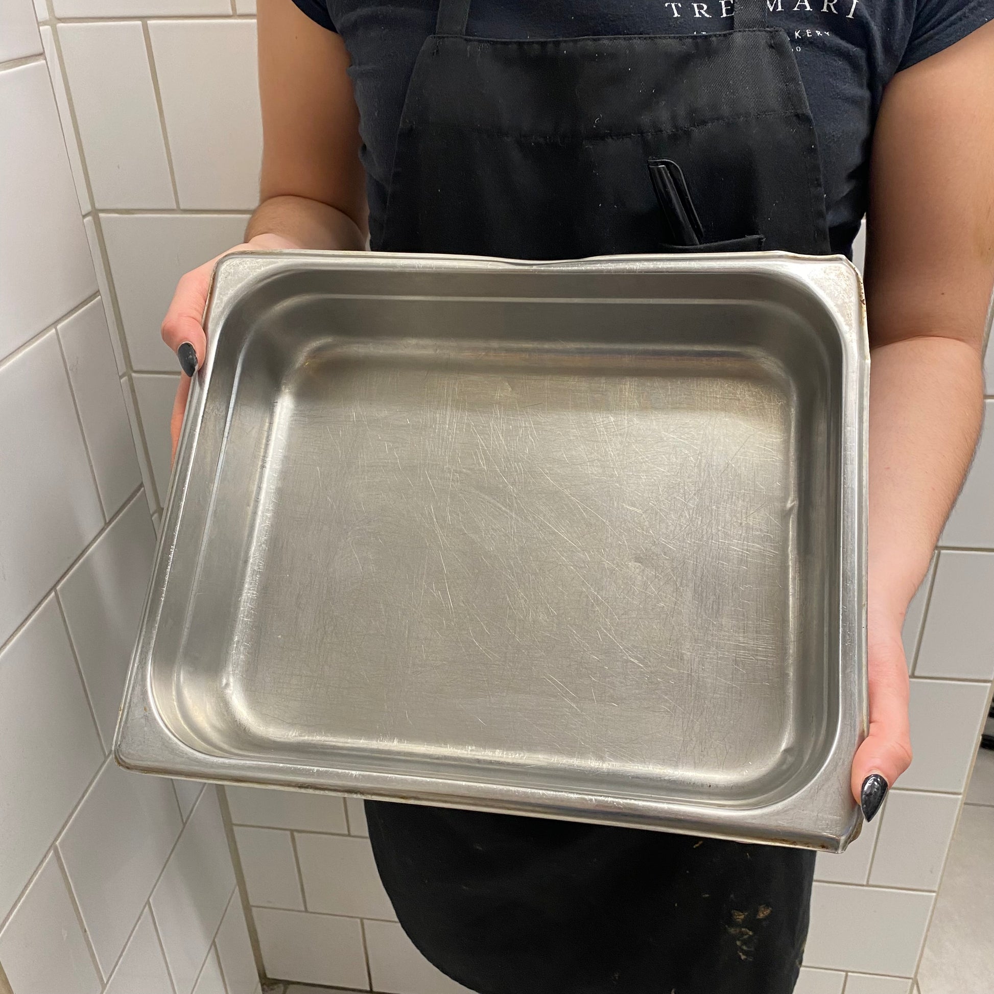 Regular sized tray
