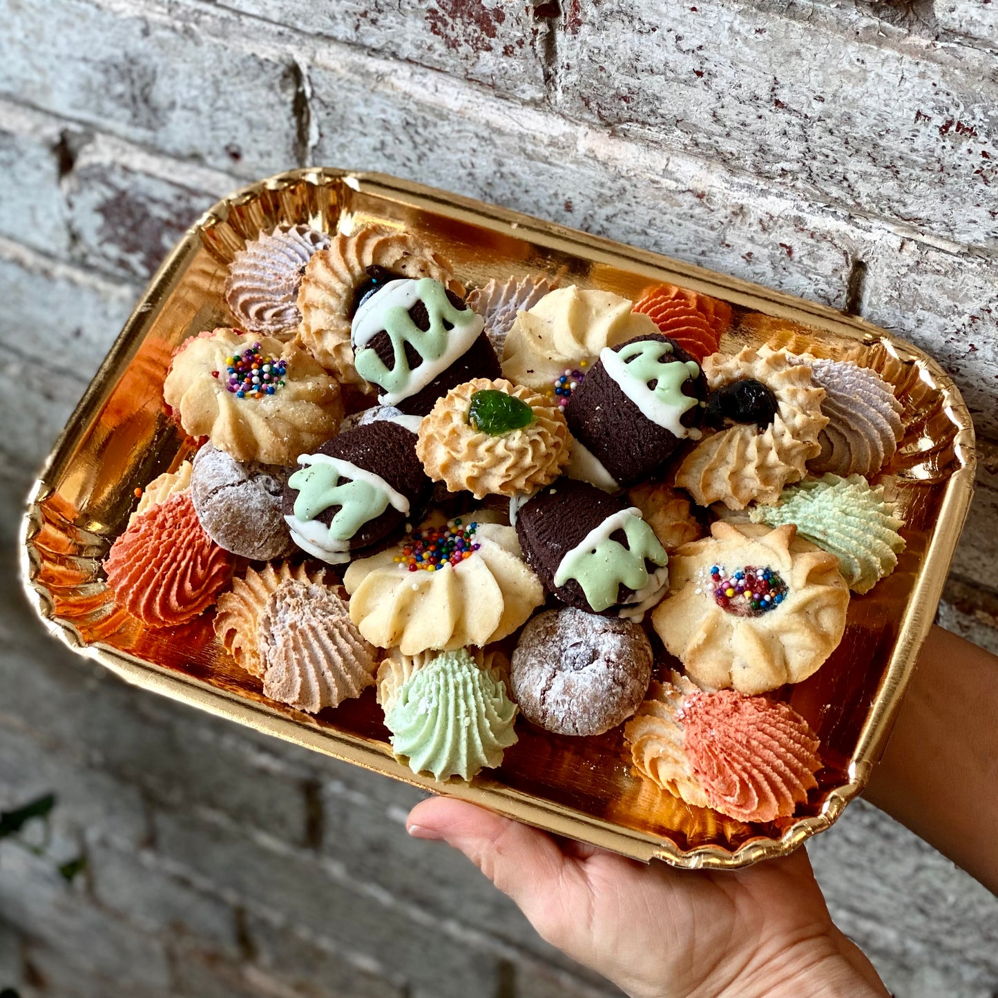 Easter Shortbread and Amaretti Cookie Tray