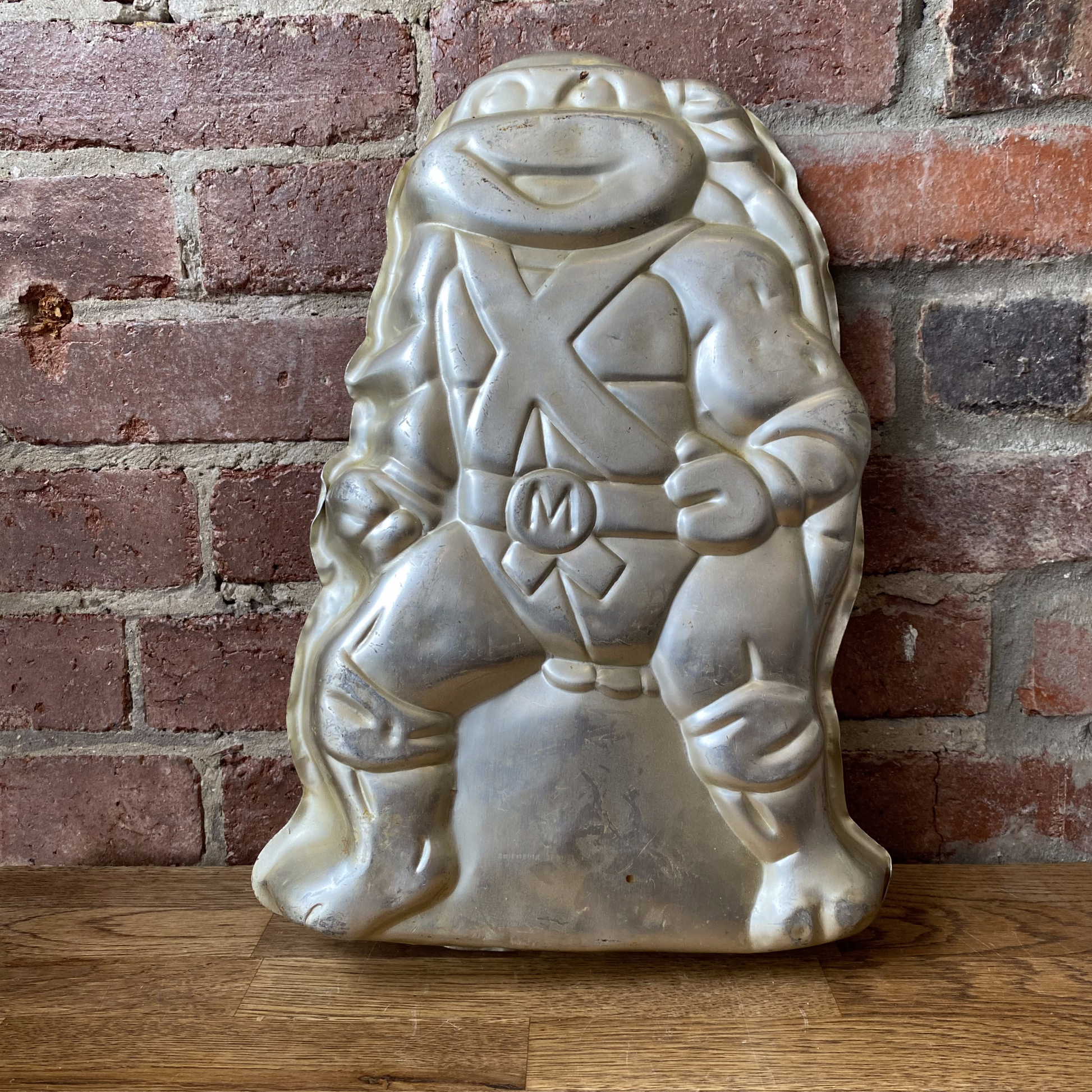 Ninja turtles take tin
