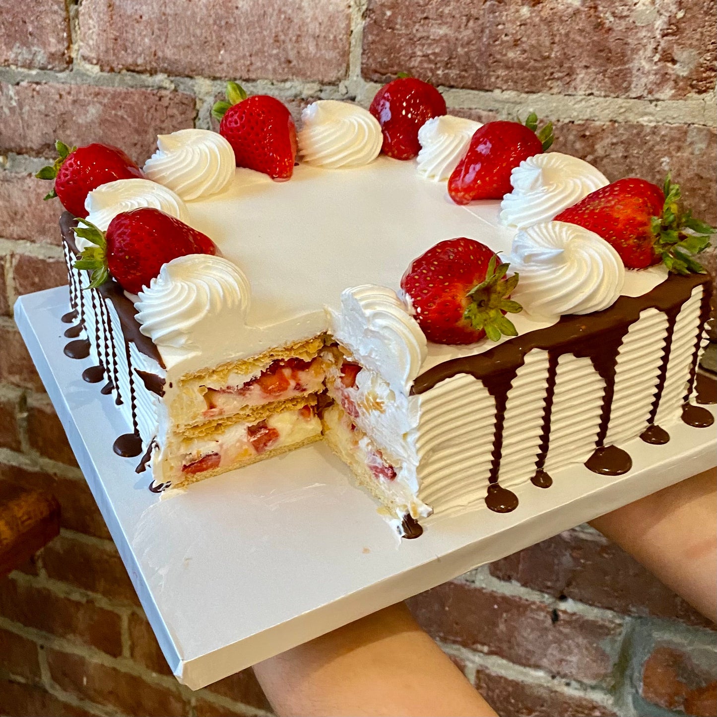 Sfoglia Cake with Fresh Strawberries