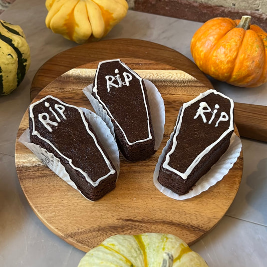Coffin-shaped brownie for Halloween