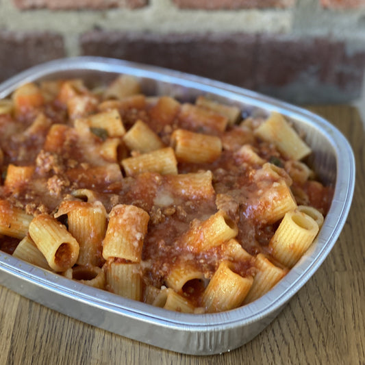 Rigatoni in bolognese sauce