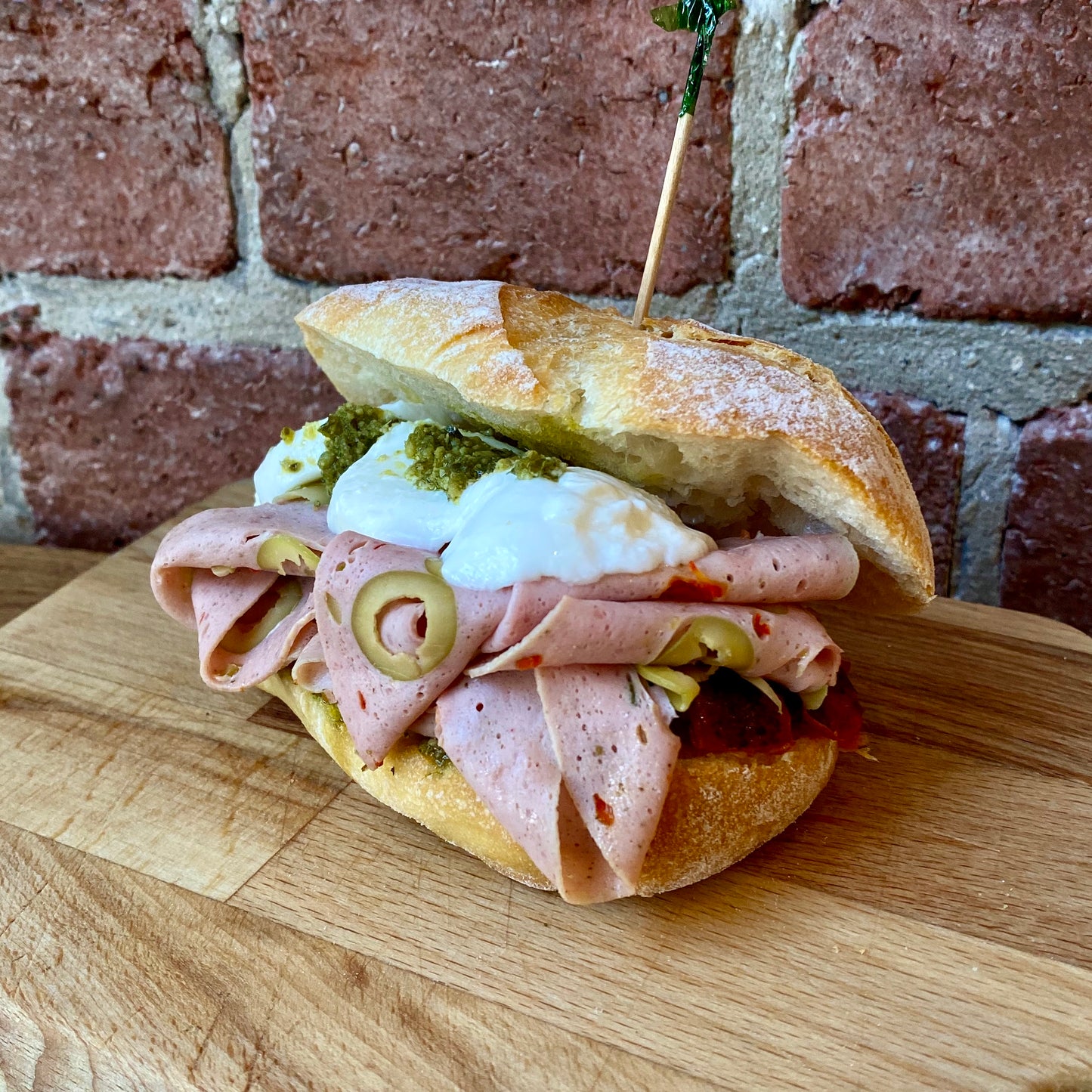 Bocconcini Pesto Mignon Sandwich